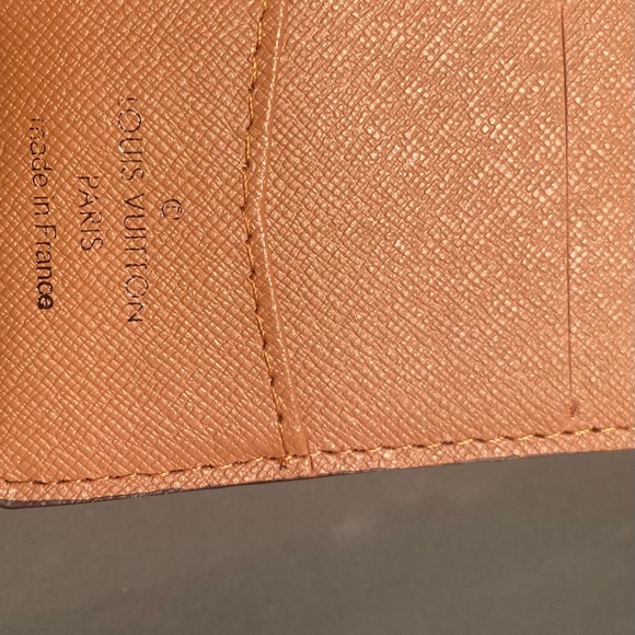 Louis Vuitton Monogram Card Holder - Picture 4 of 4